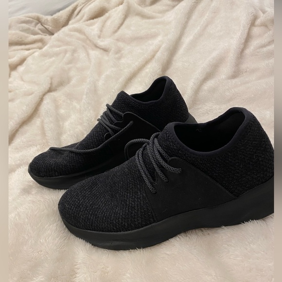 VESSI “everyday” waterproof shoes - Picture 2 of 5